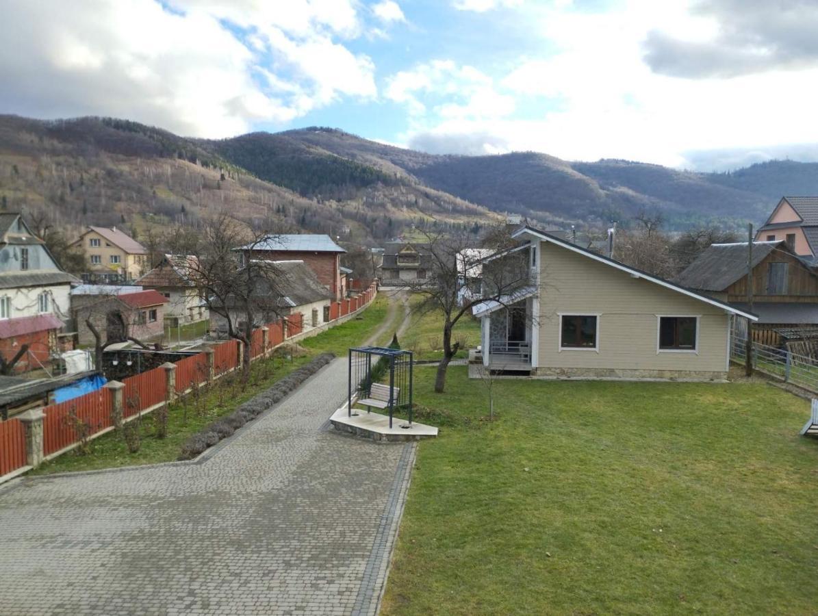 Lucy Hotel Yaremche Luaran gambar