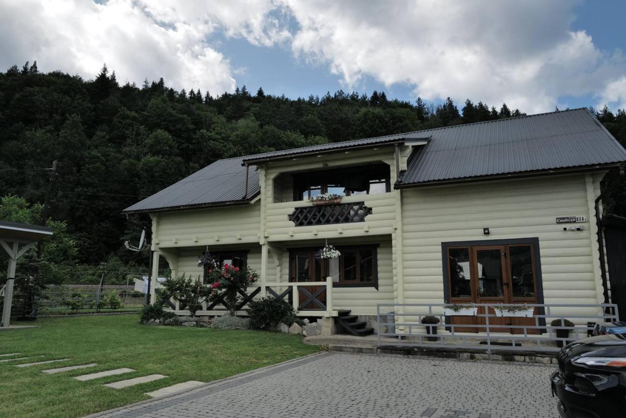 Lucy Hotel Yaremche Luaran gambar