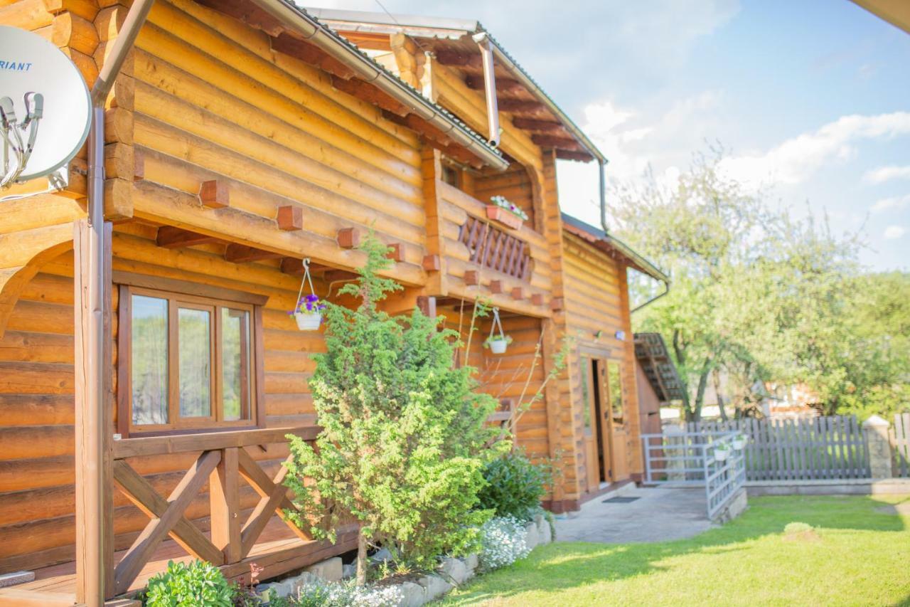 Lucy Hotel Yaremche Luaran gambar