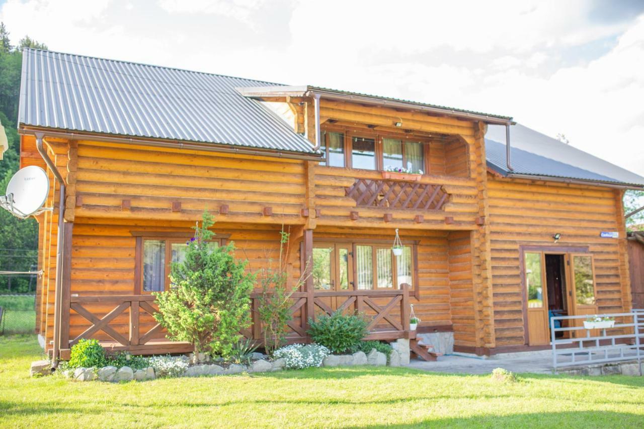 Lucy Hotel Yaremche Luaran gambar