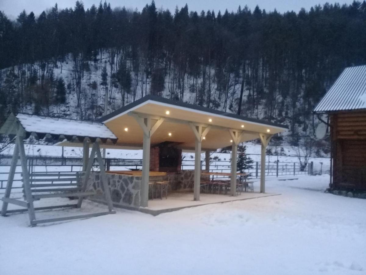 Lucy Hotel Yaremche Luaran gambar
