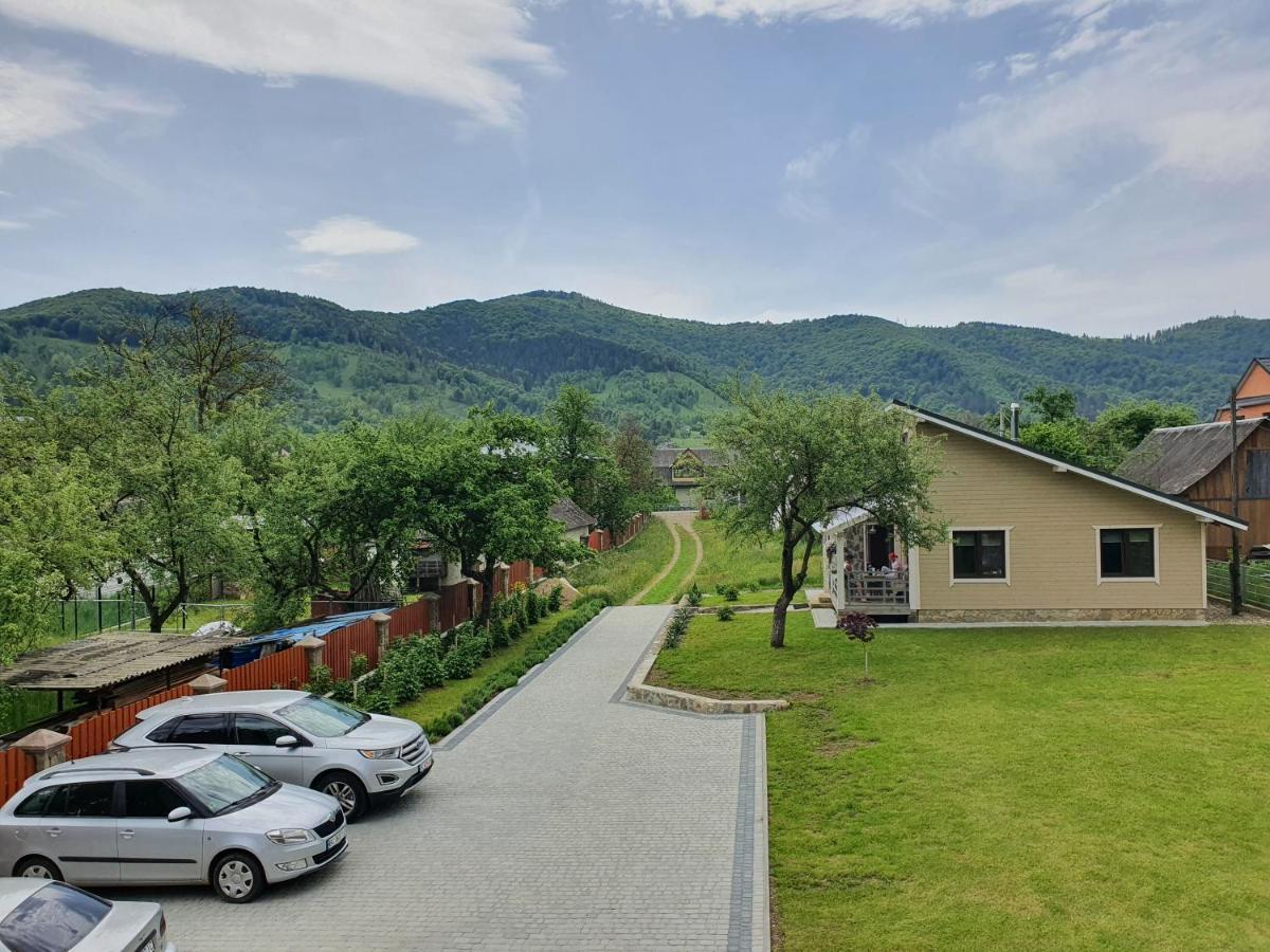 Lucy Hotel Yaremche Luaran gambar
